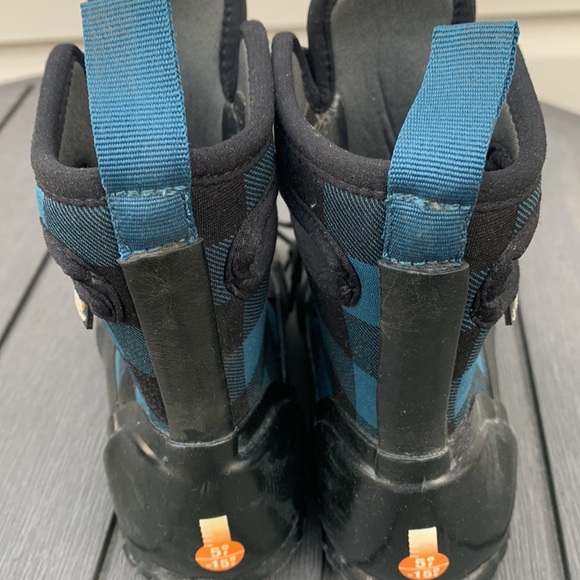 Kids Waterproof rain/snow boots - Picture 8 of 8